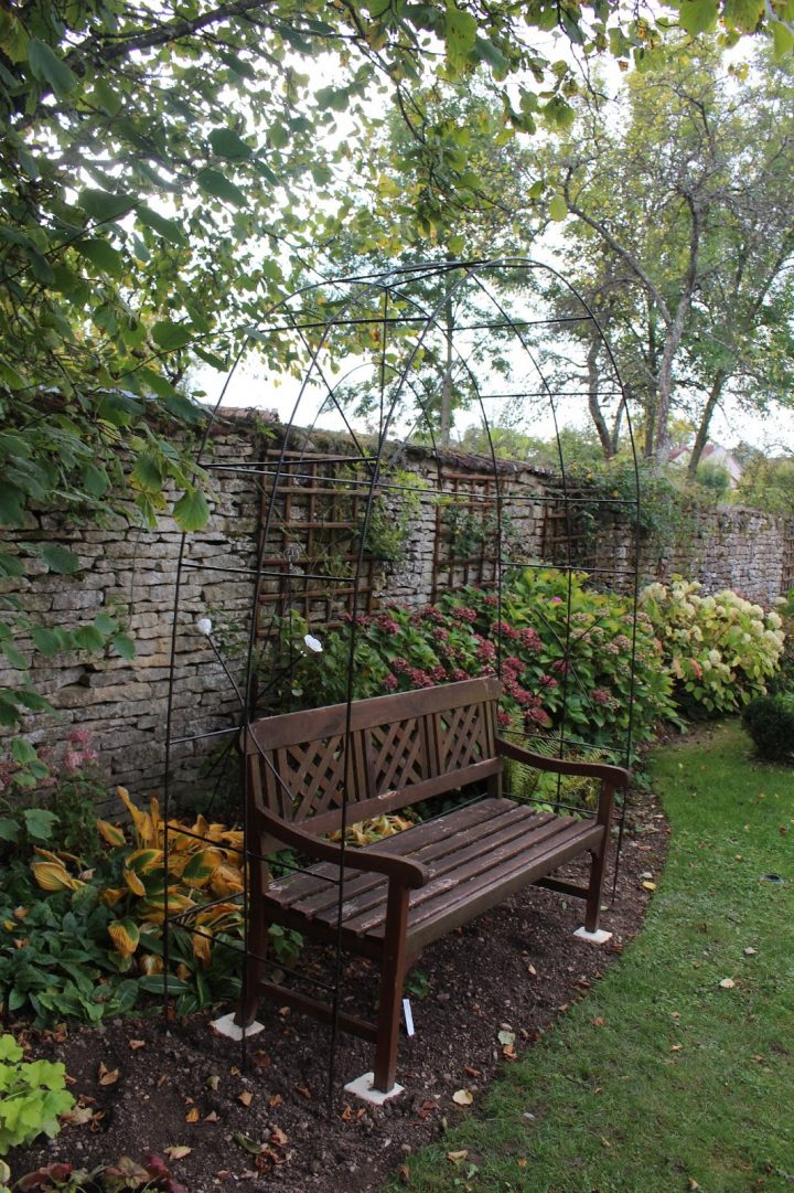 Notre Jardin Secret.: Une Arche En Fer À Béton avec Arche De Jardin En Fer