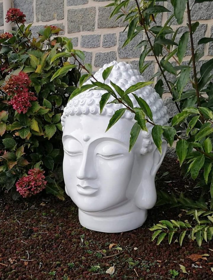 Objet Déco : Tête De Bouddha Blanche En Polyrésine Pour … à Objets Decoration Jardin Exterieur