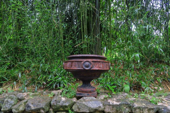 Paire De Vases En Fonte Xixe – Antiquités Du Jardin, Fontaines dedans Fontaine De Jardin En Fonte