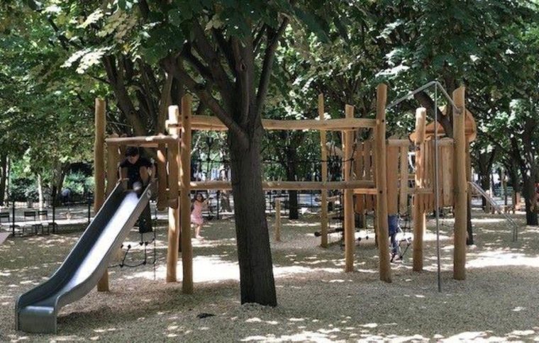 Paris : La Nouvelle Aire De Jeux Du Luco Ne Fait Pas L … dedans Jeux De Jardin En Bois