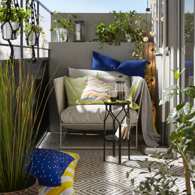 Petit Salon De Jardin Pour Balcon Luxe Idées Pour L … encequiconcerne Salon De Jardin Design Luxe