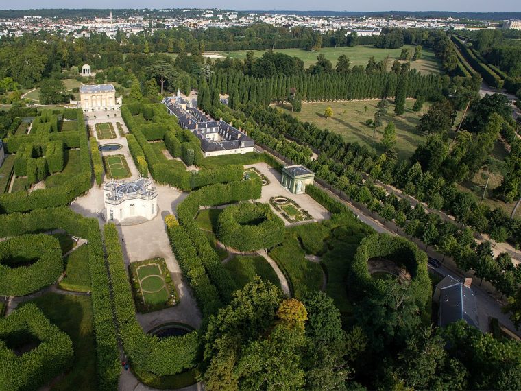 Petit Trianon — Wikipédia concernant Point P Bordures De Jardin