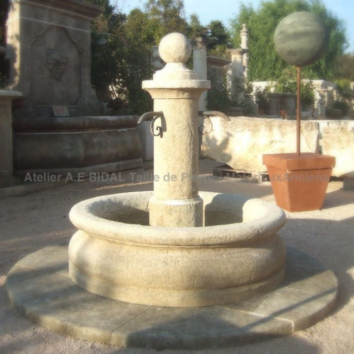 Petite Fontaine De Jardin Ronde En Pierre – Fontaine … tout Petite Fontaine De Jardin