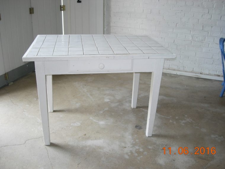 Petite Table Carrelée Blanche avec Table Carrelee Jardin