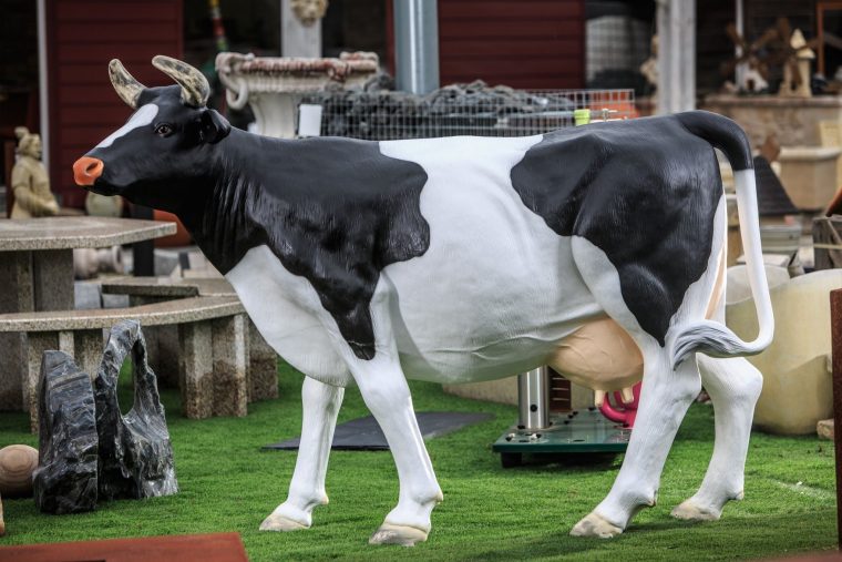 Phil Decor Vente Aux Particuliers Et Aux Pros Périgueux … destiné Vache En Resine Pour Jardin