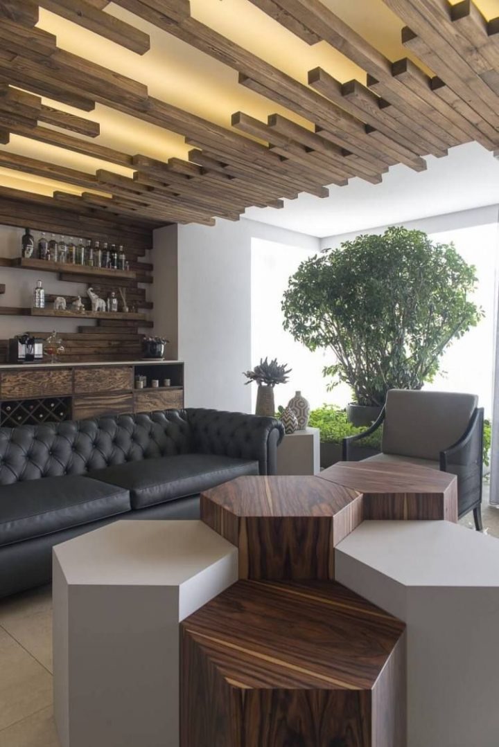Plafond Bois Design Moderne À Panneaux Lumineux Led Et … intérieur Salon De Jardin Lumineux