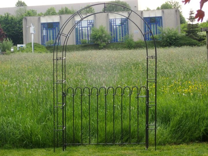 Porte Avec Arche De Jardin – Melabel® Clôtures intérieur Arche De Jardin En Fer