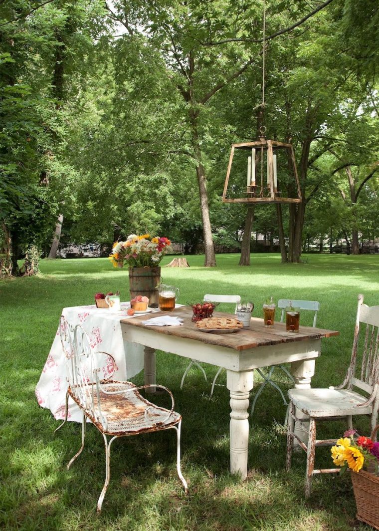 Prairie Style Picnic | Decoration Exterieur, Table Champêtre … encequiconcerne Salon De Jardin Romantique