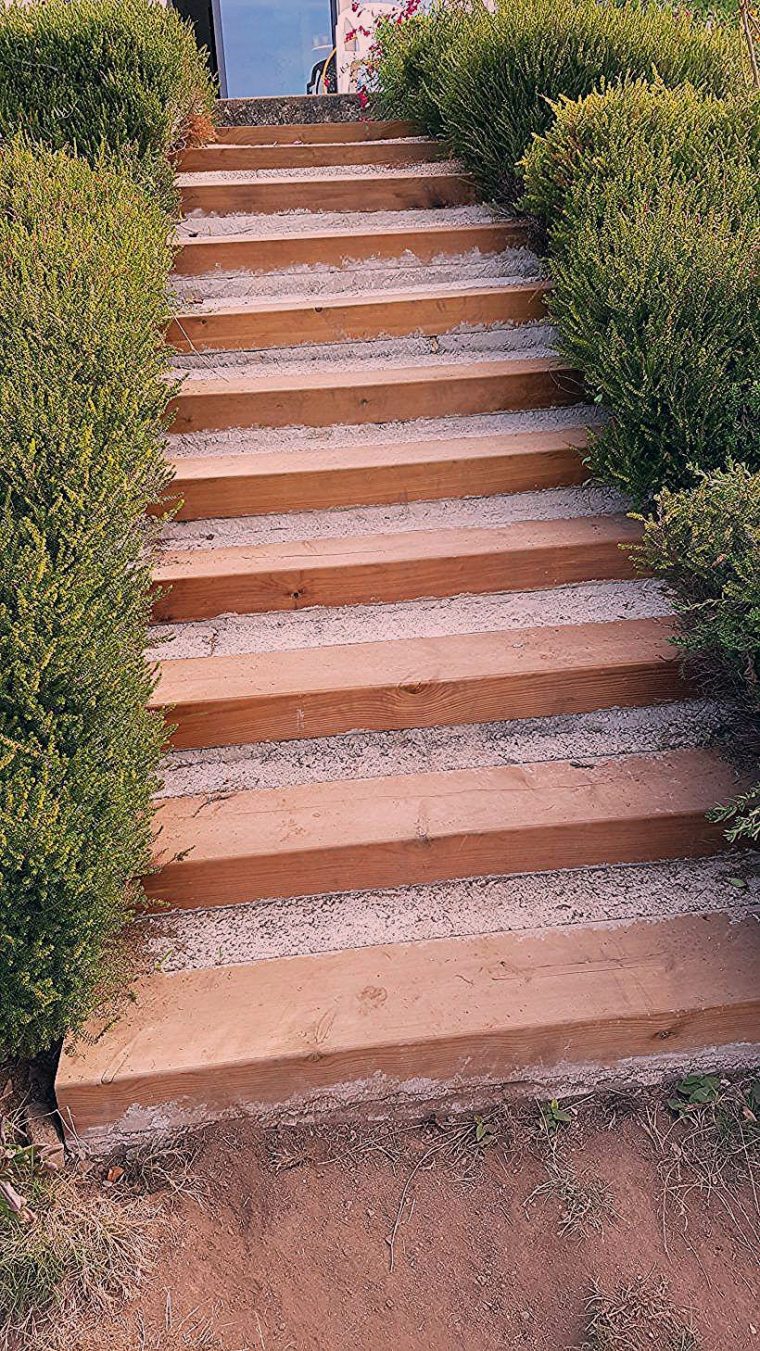 Rénover Un Escalier Extérieur En Traverses De Chemin De Fer … tout Traverses De Chemin De Fer Pour Jardin