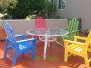 Salon De Jardin Gai Et Coloré - à Table De Jardin Colorée