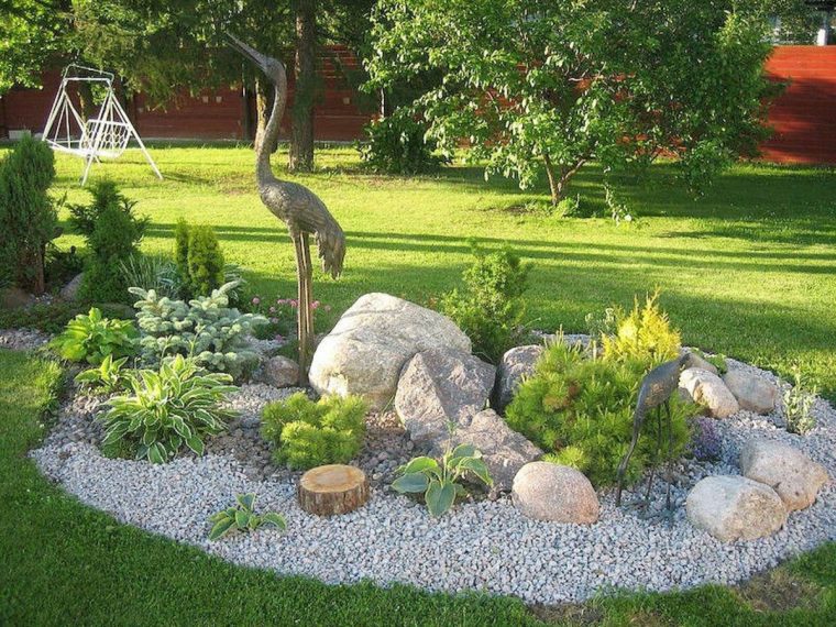 Simple And Beautiful Front Yard Landscaping Ideas (39 … intérieur Modeles De Rocailles Jardin