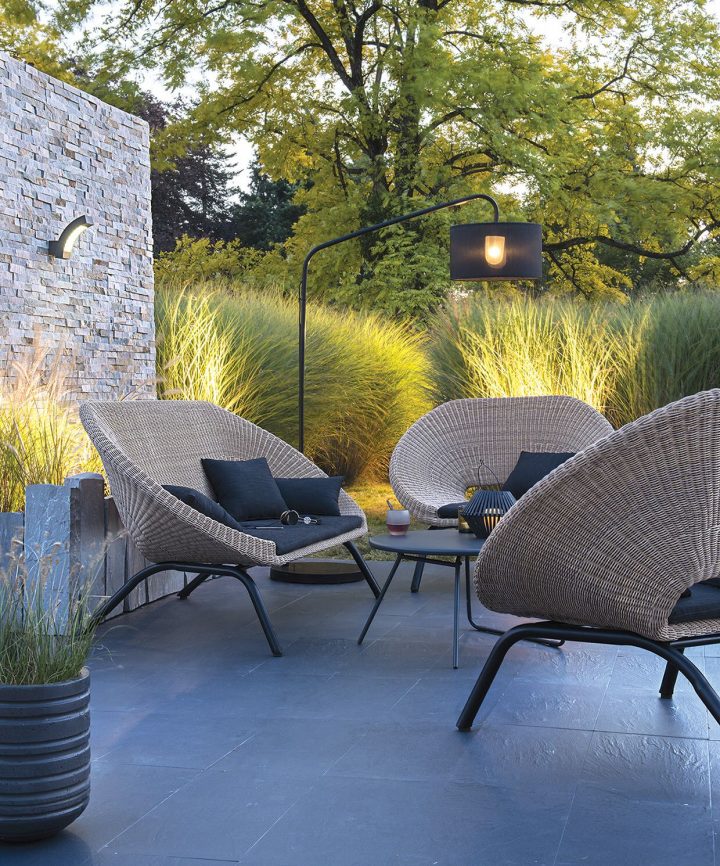 Stylish Modern Seating For The Garden … à Blooma Salon De Jardin
