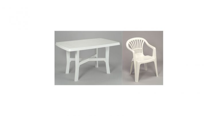 Table Jardin Strong En Plastique Blanc + Chaises / Fauteuils … serapportantà Table De Jardin Plastique Blanc