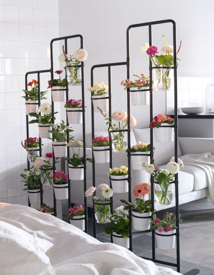 Turn One Room Into Two With 35 Amazing Room Dividers … encequiconcerne Cloison Jardin