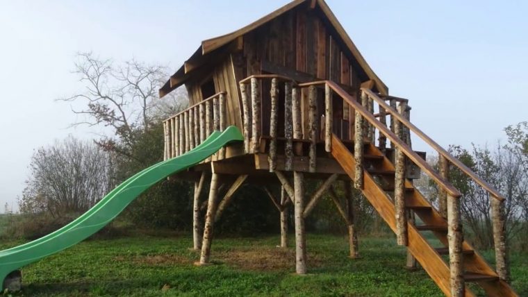Tuto Pour La Fabrication D'une Cabane En Bois Sur Pilotis Pour Enfant encequiconcerne Cabanne Jardin Enfant