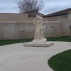Un Nouveau Square Pour La Statue De La Rivière destiné Statues De Jardin Occasion