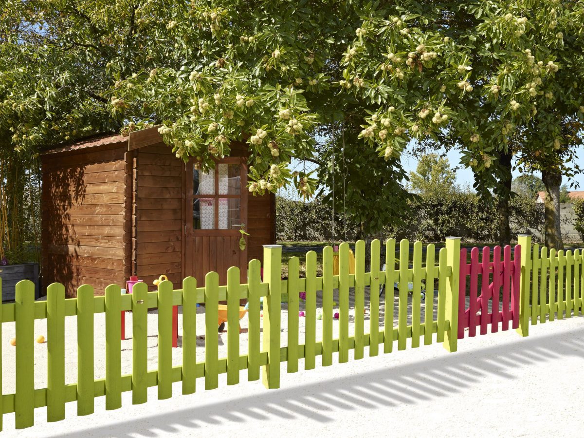 Un Peu De Couleur Dans Votre Jardin Avec Les Clôtures ... dedans Barriere Pour Cloture Jardin