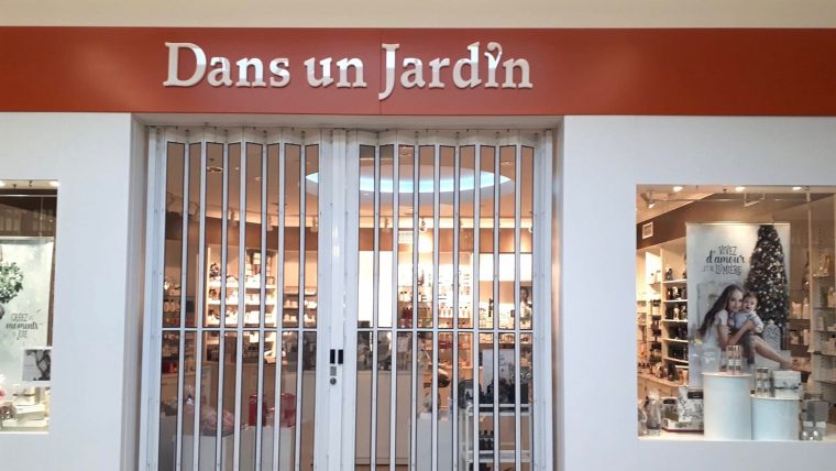Une Autre Boutique Ferme Ses Portes Au Carrefour Saint … dedans Abri De Jardin Carrefour