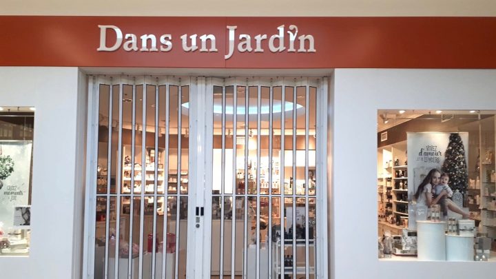 Une Autre Boutique Ferme Ses Portes Au Carrefour Saint … tout Abris De Jardin Carrefour