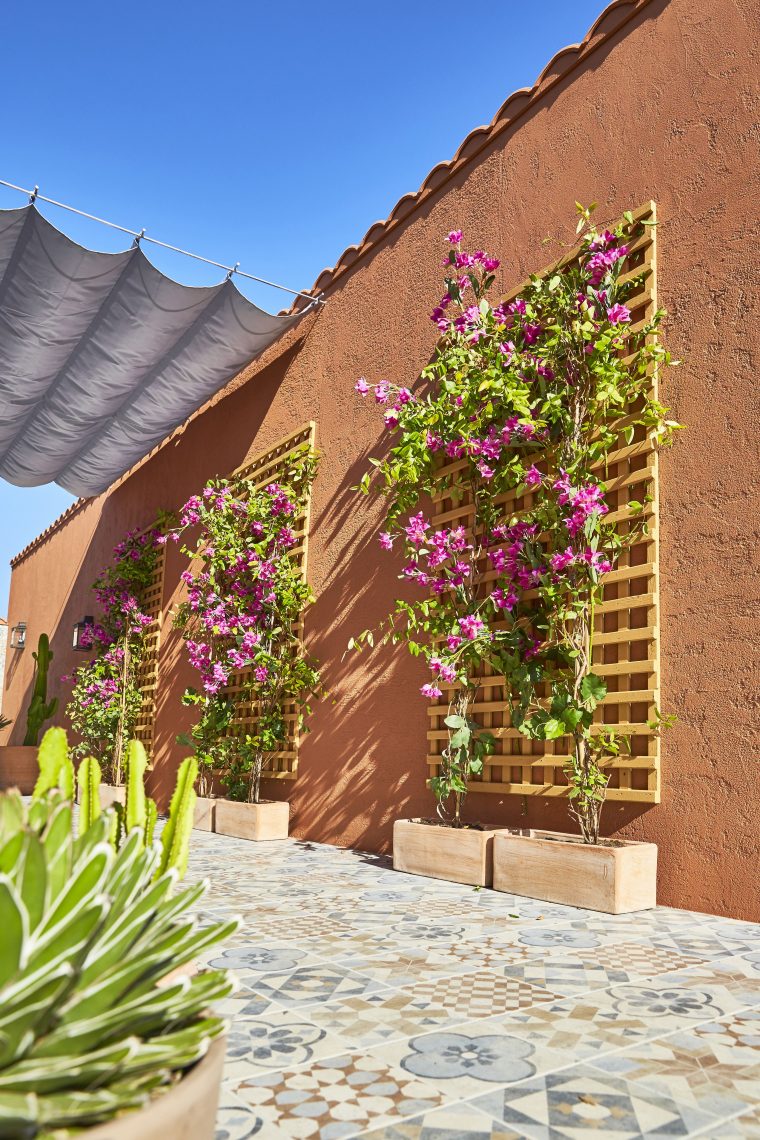 Une Terrasse Comme À Marrakech En 2020 | Deco Mur Exterieur … à Amenagement Mur Jardin
