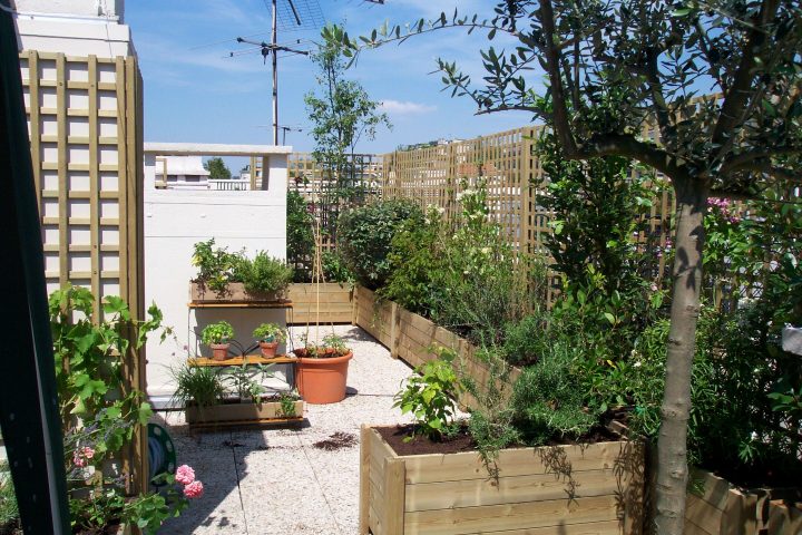 Une Terrasse Oui, Mais Sans Vis-À-Vis ! concernant Cacher Vis A Vis Jardin