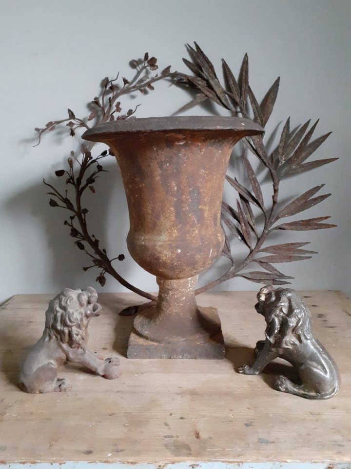 Vase De Jardin En Fonte …..xviiiièm, Debart, Proantic … destiné Fontaine De Jardin En Fonte