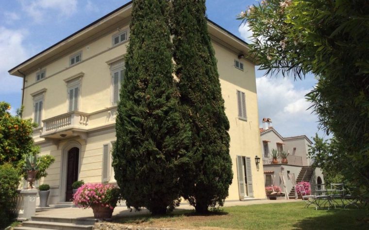 Villa Gespina : Luxueuse Et Élégante Villa Art Nouveau À … destiné Location Maison Avec Jardin Ile De France