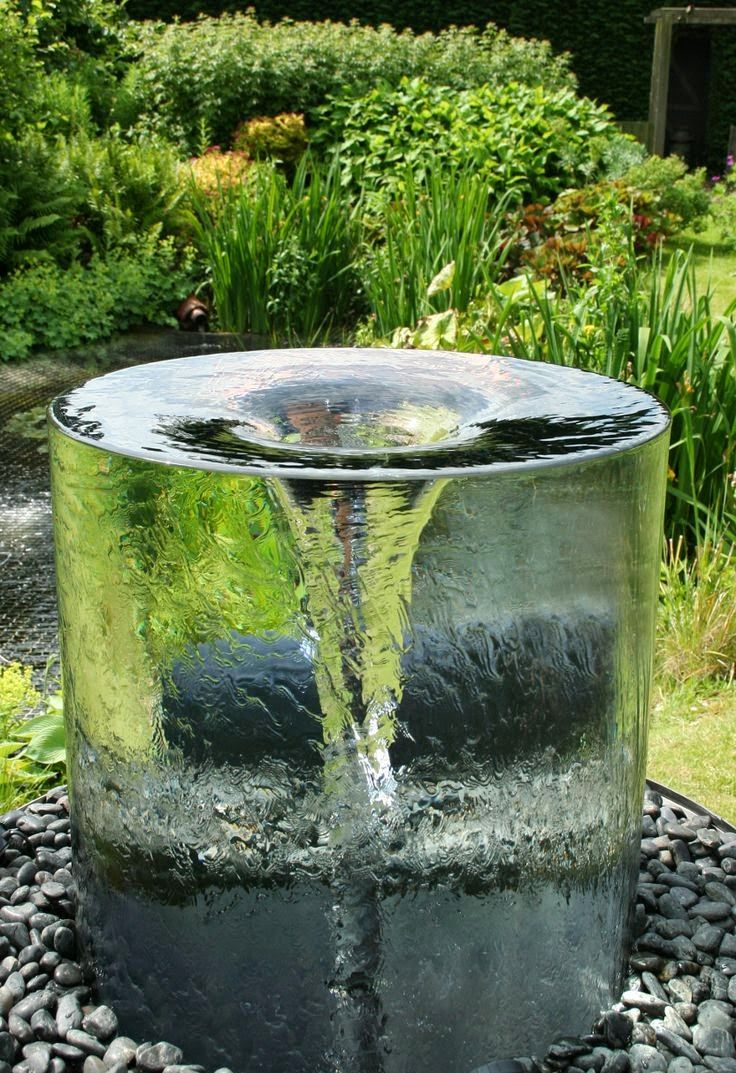 Volute Water Feature By Tills Innovations. | Amenagement … dedans Fontaine Exterieure De Jardin Moderne