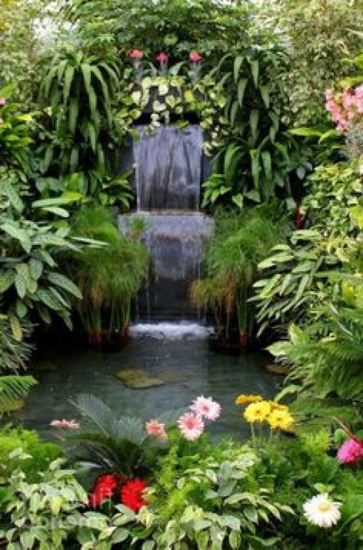 Vous Aimez Les Cascades Et Les Fontaines De Jardin ? Ces 44 … concernant Fontaine De Jardin Castorama