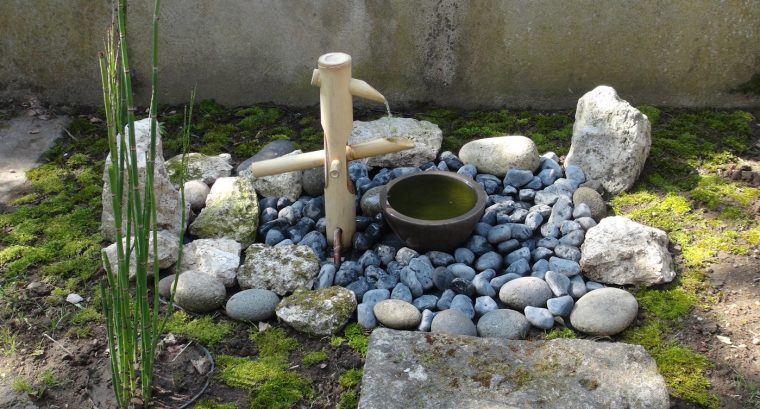 Zénitude Au Jardin » Shishi Odoshi – Fontaine En Bambou concernant Installation Fontaine De Jardin