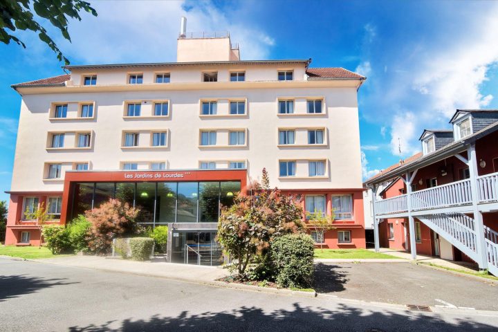 Zenitude Hôtel – Résidences Les Jardins De Lourdes, Lourdes … dedans Les Jardins De Lourdes