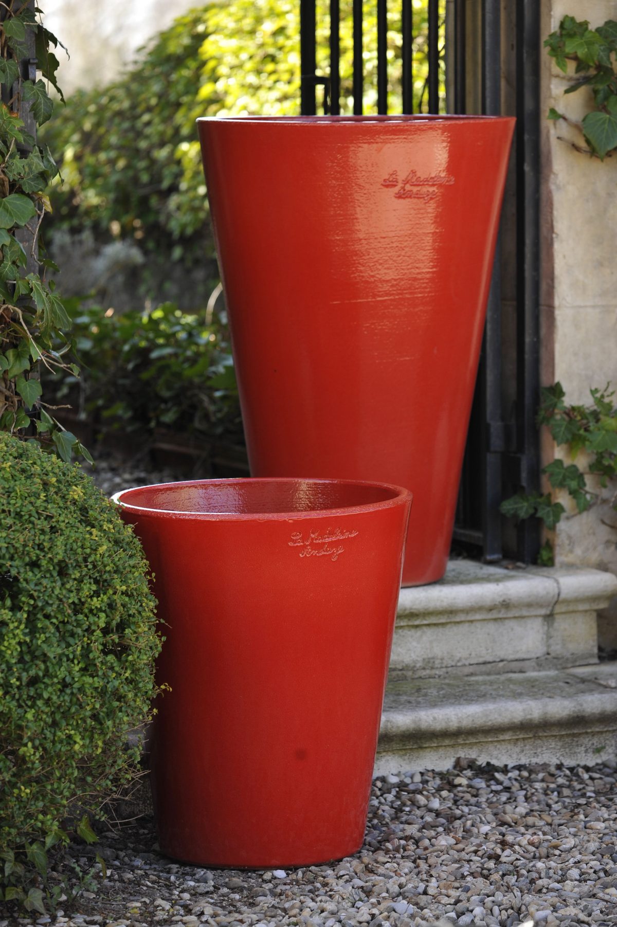 Anduze Mazagran Rouge | Poterie Jardin, Jarre En Terre Cuite ... encequiconcerne Pot Rouge Jardin