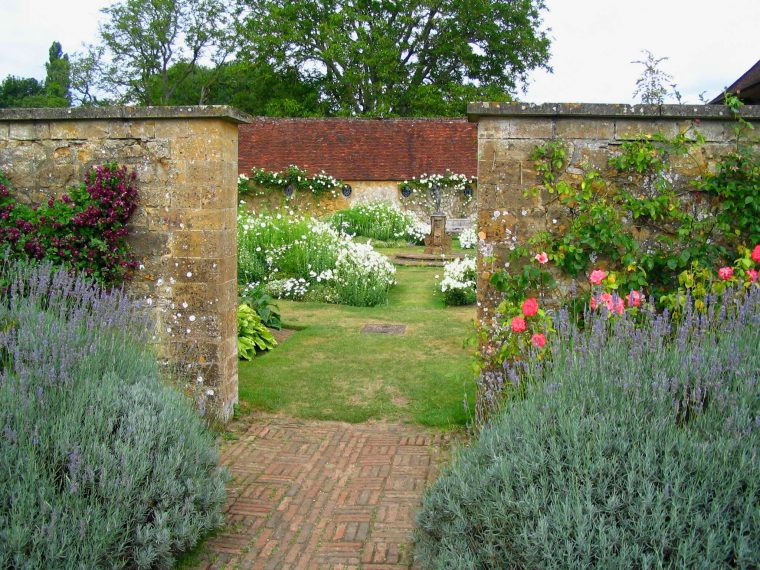 File:g Jekyll Enclosed Garden.jpg – Wikimedia Commons à Enclos Jardin