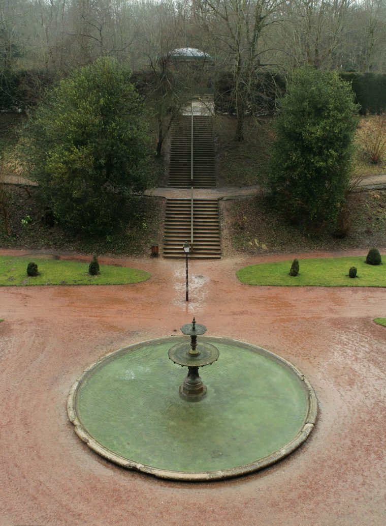 File:saint-Omer Fontaine Jardin Public.jpg – Wikimedia Commons dedans Image Fontaine De Jardin
