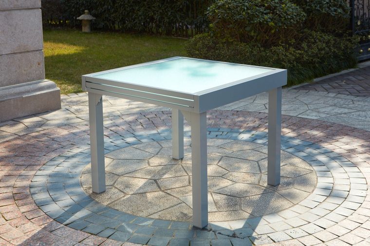 Molvina 8 encequiconcerne Table De Jardin En Aluminium