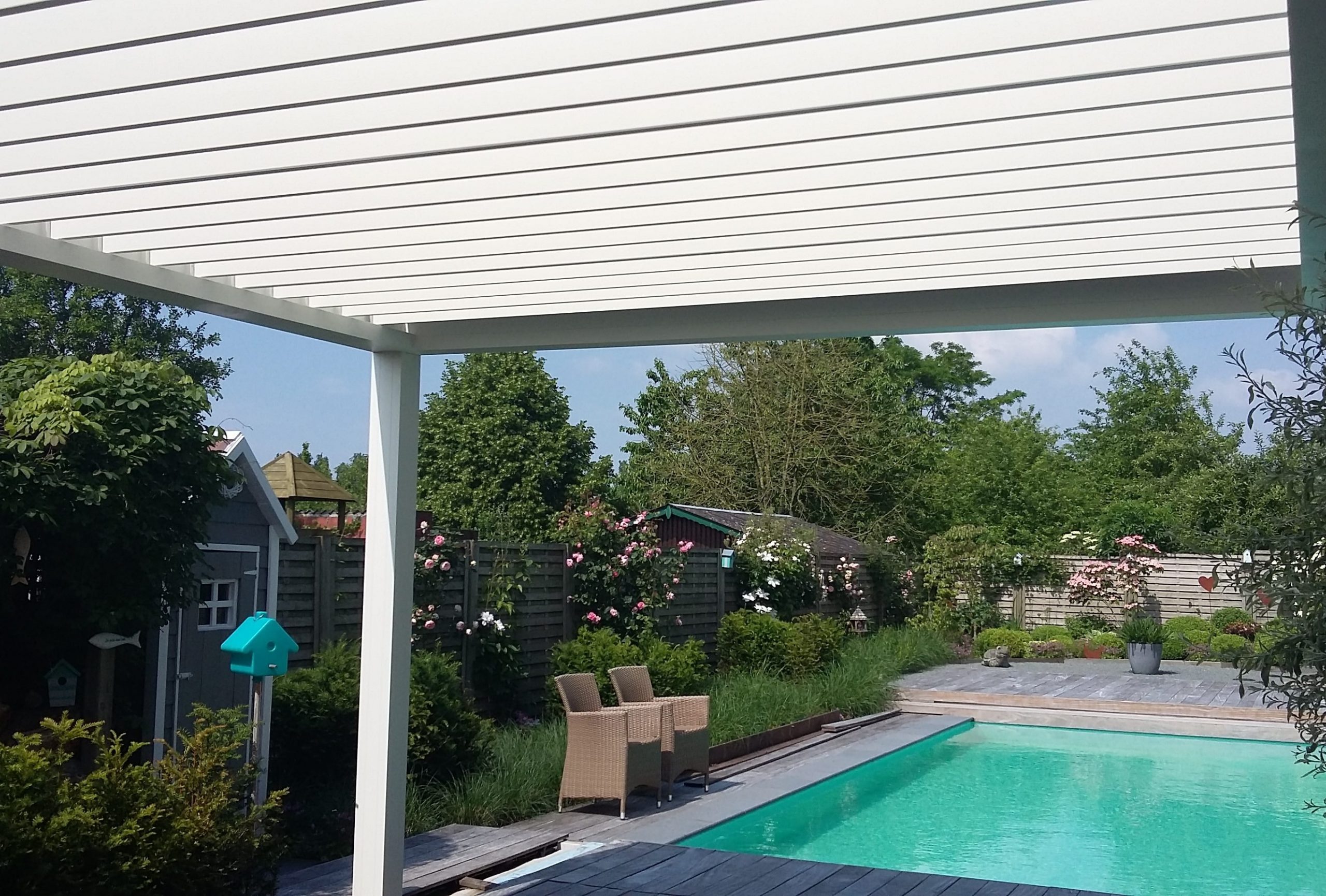 Pergolas : La Pergola Est Un Élément Décoratif Du Jardin ... encequiconcerne Prix Pergola Aluminium Pour Terrasse Dans Le Hainaut