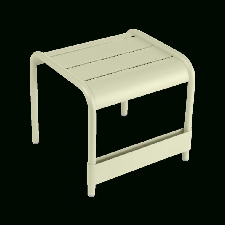 Petite Table Basse / Repose-Pieds Luxembourg, Pour Salon De … tout Petite Table De Salon De Jardin
