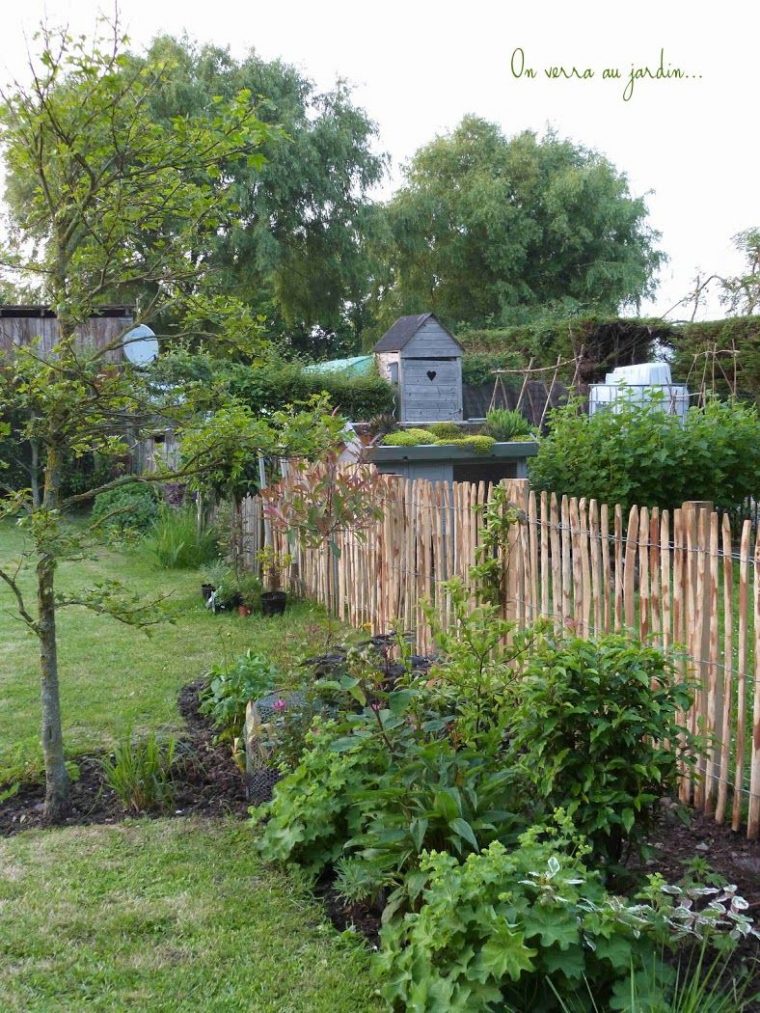 Un Enclos Pour Les Poules… | Amenagement Jardin, Terrasse … tout Enclos Jardin