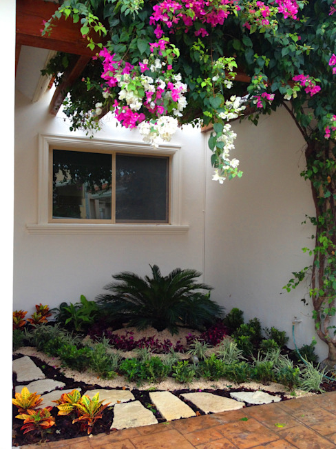 15 Jardines Pequeños Para La Entrada De Tu Casa concernant Imagenes De Jardines En Espacios Pequeños