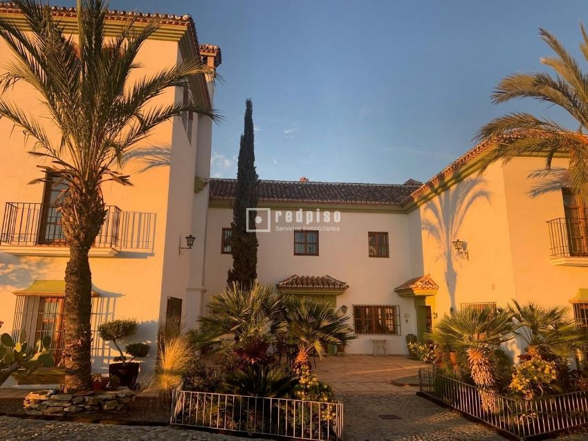 Casa O Chalet En Venta En Huerta Nueva - Jardín De Málaga ... tout Ciudad Jardin Malaga
