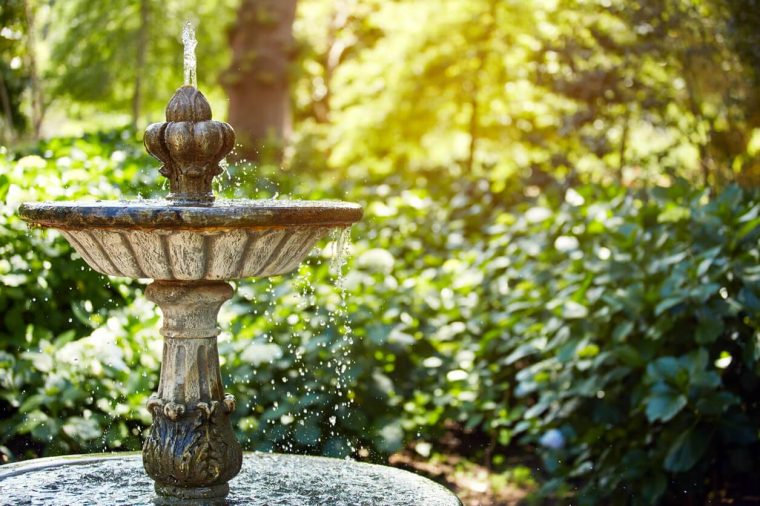 Choisir Une Fontaine De Jardin | Pratique.fr dedans Fontaines De Jardin Jardiland