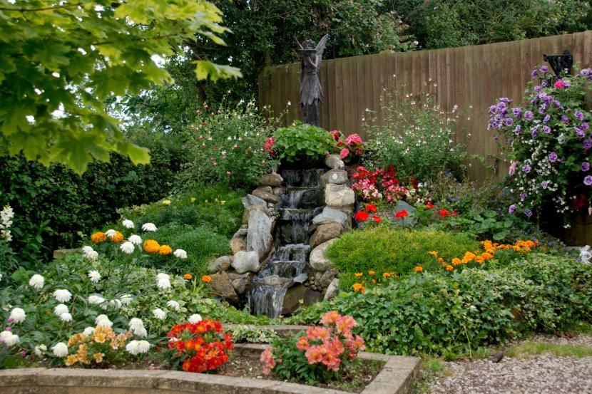 Cómo Decorar Mi Jardín Con Poco Dinero | Jardineria On tout Decorar Mi Jardin Con Piedras