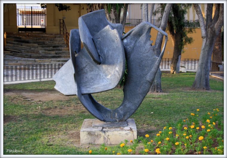 Escultura De Pedro Pardo En El Jardín Botánico De Murcia … encequiconcerne Jardin Botanico Murcia