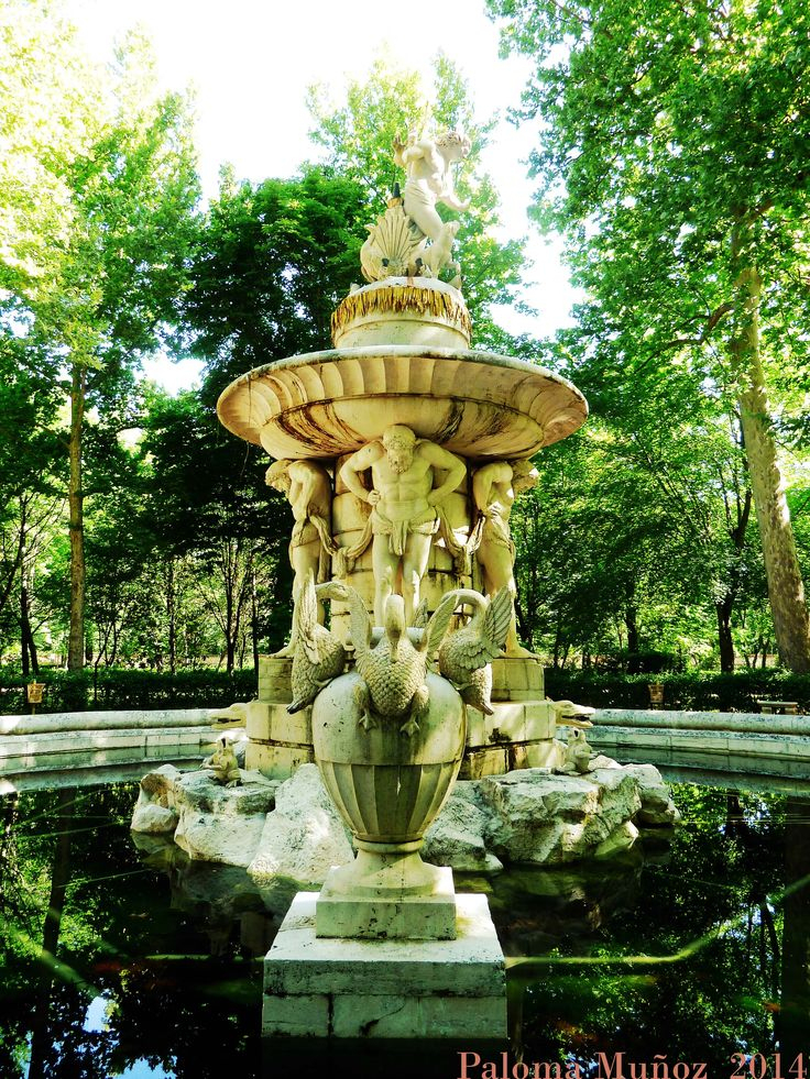 Fuente De Narciso En Los Jardines Del Príncipe En Aranjuez … serapportantà Los Jardines De Aranjuez