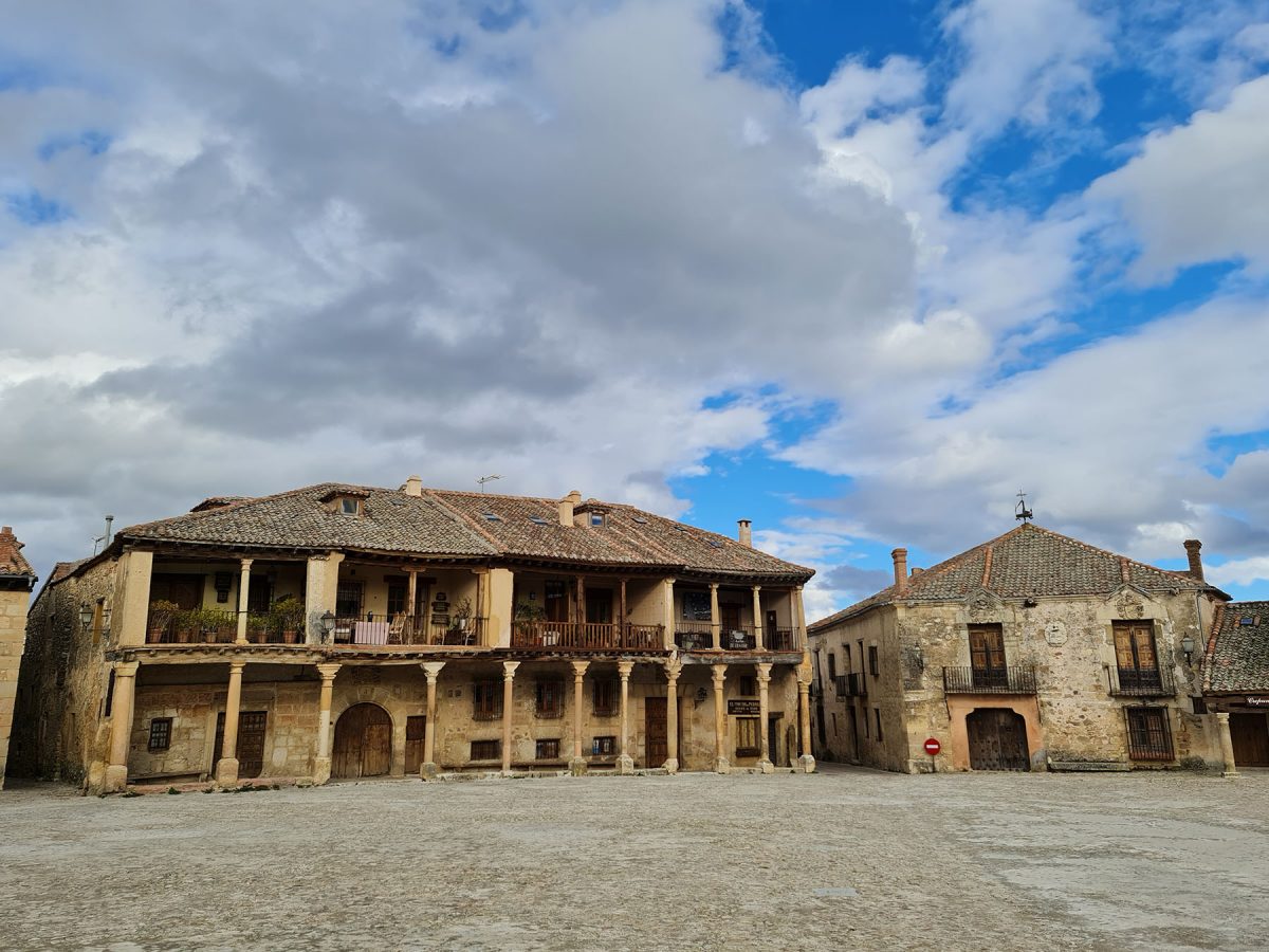 Home - Hostería Del Arco dedans Restaurante El Jardin Pedraza