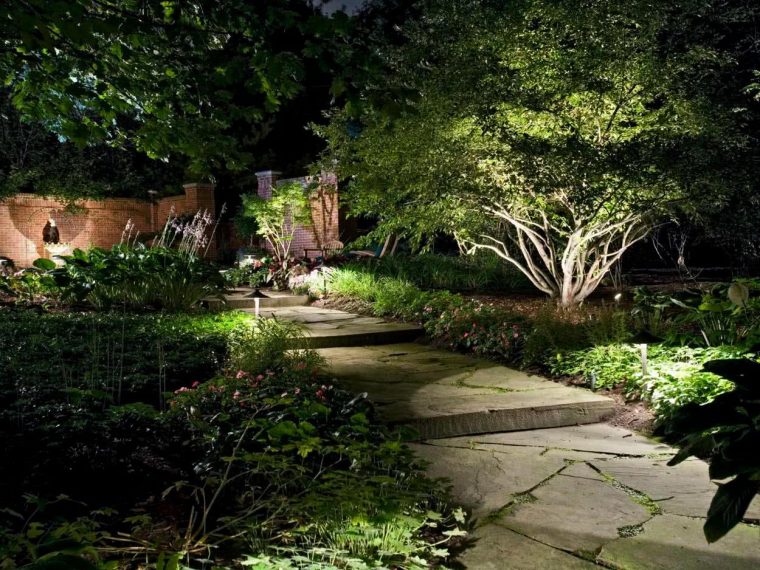 Ideas De Iluminación En El Jardín Para Inspirarse … tout El Jardin De Los Venenos