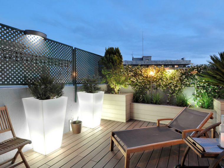 Ideas Para Decorar Con Lámparas En El Jardín O Balcón serapportantà Ideas Originales Para El Jardin