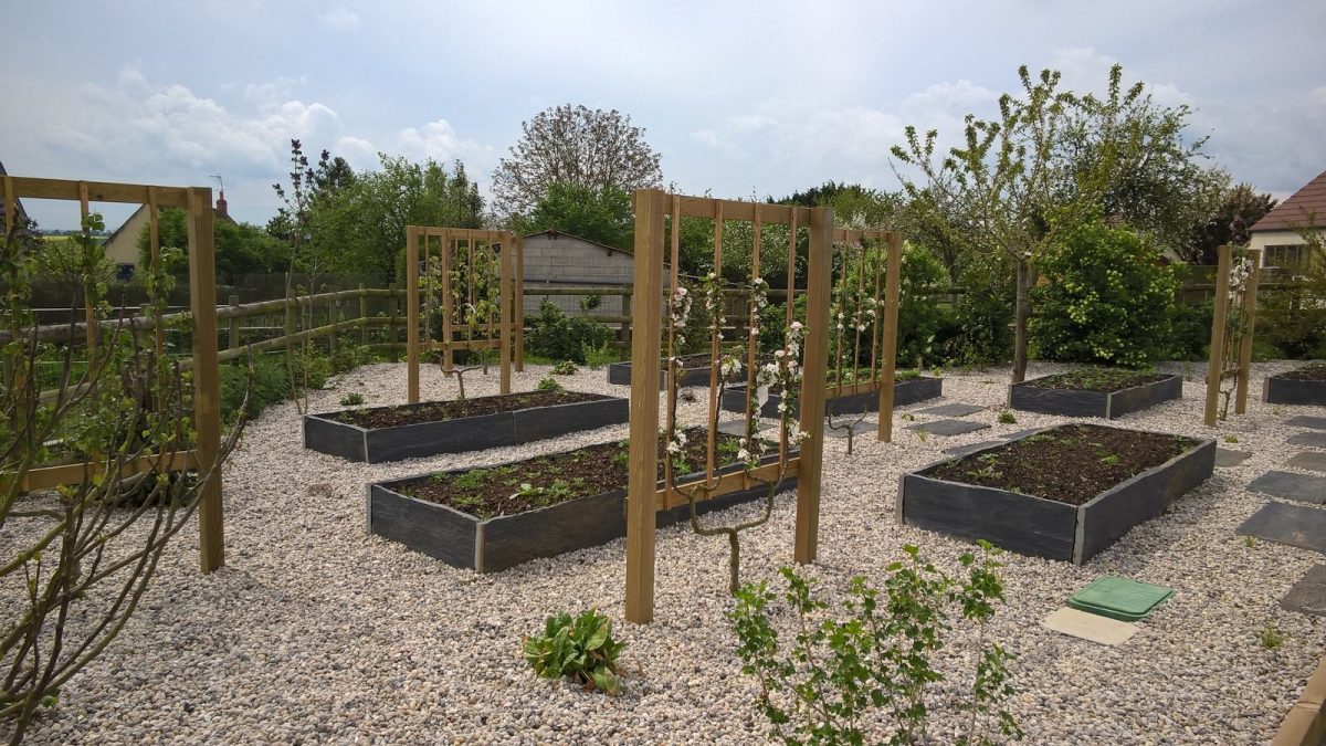 Jardin Au Carré - Bac Potager Carre H 22 5 Cm 150X150 En ... concernant Montage Carre Potager