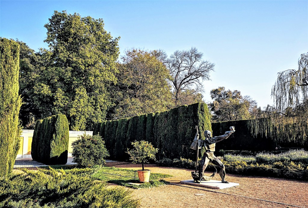 Jardín De Las Hespérides - Valencia | Se Está Solo En Una ... intérieur Jardin Des Hespérides Cassis