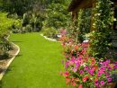 Jardines Con Cesped Artificial Para La Decoración De La Casa avec Fotos De Casas Con Jardin